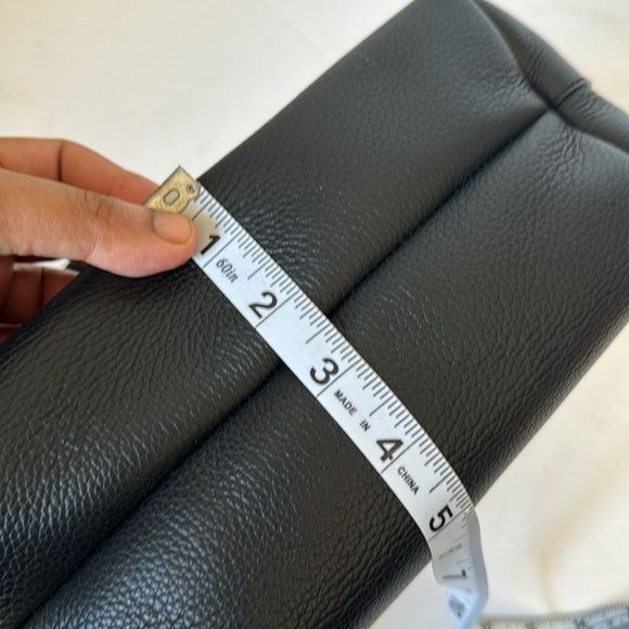 Salvatore Ferragamo bag - Picture 9 of 13